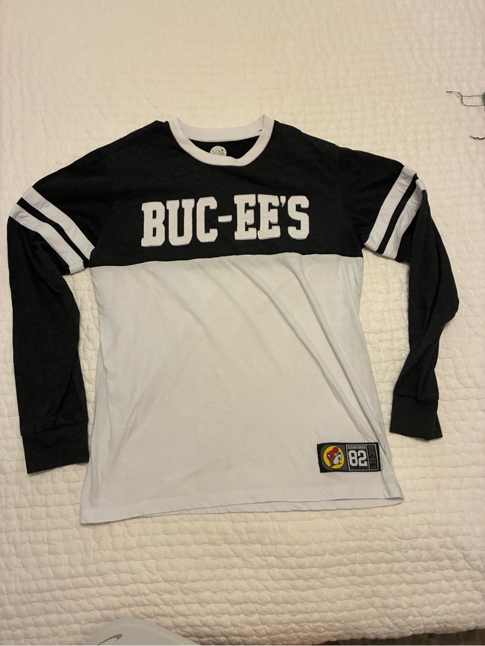 Buc-ee's Black & White Colorblock Long Sleeve Tee